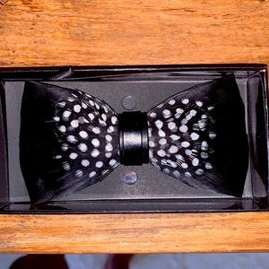 Black Feather Bow tie